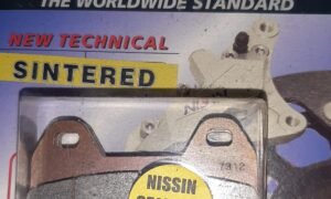 Plaquettes de frein Avant Nissin Aprilia, Benelli, Cagiva, Ducati, Husqvarna, KTM, Moto Guzzi, MZ, Suzuki, Voxan et Yamaha.