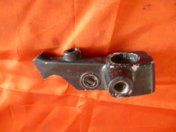Porte levier d`embrayage et de rétroviseur Yamaha 125 SR
