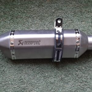 Silencieux d'échappement adaptable