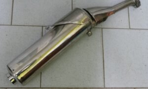 Silencieux droit de YAMAHA 900 TDM