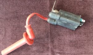 Bobine d'allumage haute tension de CB 900 Hornet HONDA