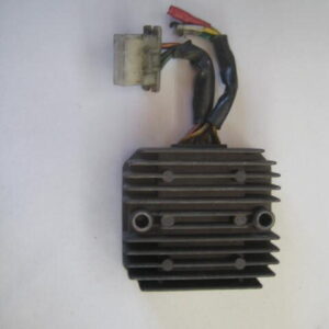 Régulateur  pour HONDA VF 1000 F