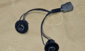Porte ampoules de feu arrière avec le faisceau pour Suzuki.