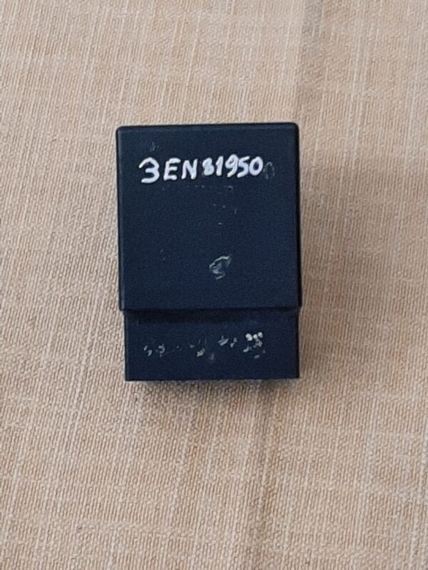 Relais Omron 3EN-81950-01-00 pour Yamaha