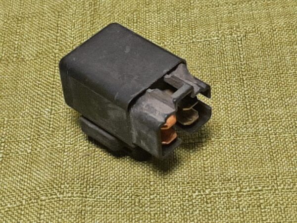 Relais Omron 4HM-20 pour Yamaha 125 TW