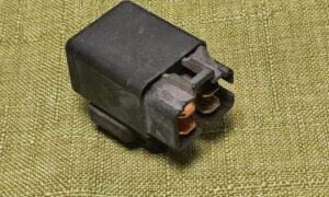 Relais Omron 4HM-20 pour Yamaha 125 TW