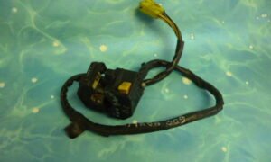 Commodo gauche Suzuki 600 Bandit 96