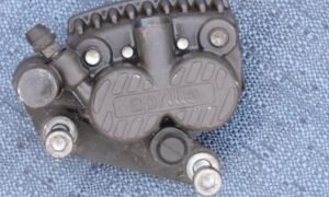 Etrier de frein avant de MX 50 APRILIA