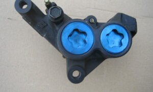 Étrier de frein avant gauche Yamaha