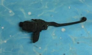 Maître cylindre de frein avant pour 125 YAMAHA Majesty ou MBK Skyliner