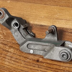 Support d'étrier avant gauche CBR 1100 XX HONDA