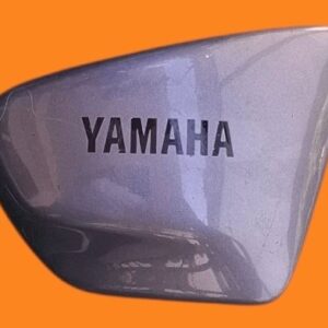Cache latéral droit de Yamaha 125 Virago