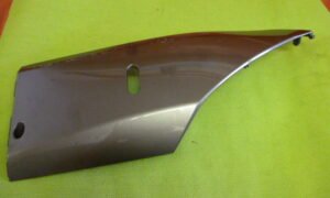 Habillage du dessous de marche pied gauche Honda 125 S Wing