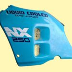 Carénage gauche de 250 HONDA NX
