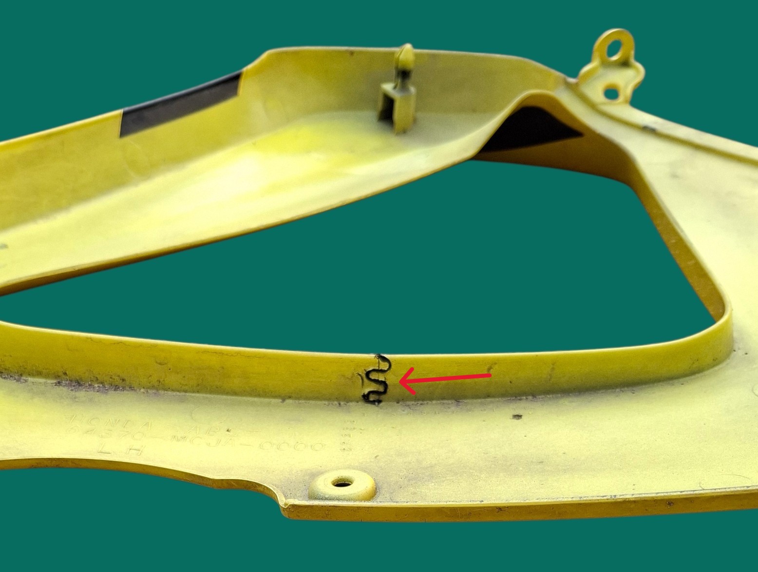 Carénage intermédiaire gauche de CBR 929 Honda – Image 3