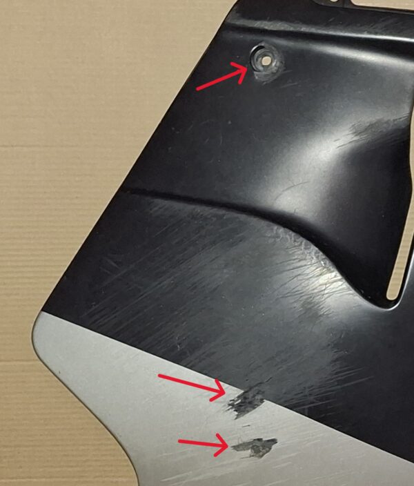 Flanc de carénage droit de HONDA CBR 1100 XX – Image 3