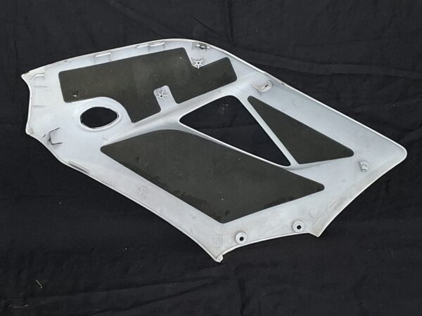 Flanc droit de carénage de HONDA 125 CBR – Image 2