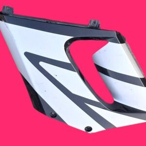 Flanc de carénage de Honda 125 CBR