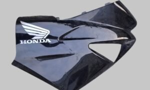 Flanc droit du carénage de HONDA CBF 600 S