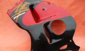 Flanc de carénage gauche Suzuki 1300 Hayabusa