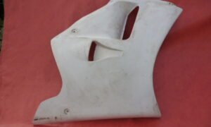 Flanc de carénage droit de Suzuki RG 250 V