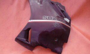 Flanc de carénage gauche Suzuki 1100 GSXF