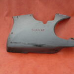 Petit flanc de carénage inférieur avant gauche (1/2 sabot) GSXF 600 et 750