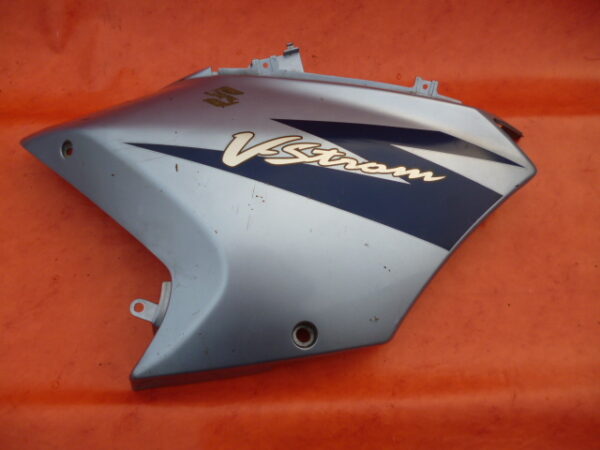 Flanc de carénage droit Suzuki 650 V-Strom