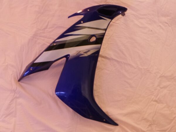 Carénage droite YAMAHA 1000 R1