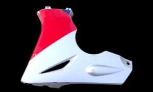 Flanc inférieur de carénage de HONDA CBR 125
