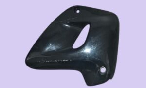 Ecope droite du radiateur de HONDA 500 CB