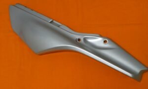 Demi coque de selle coté gauche pour YAMAHA 125 TDR
