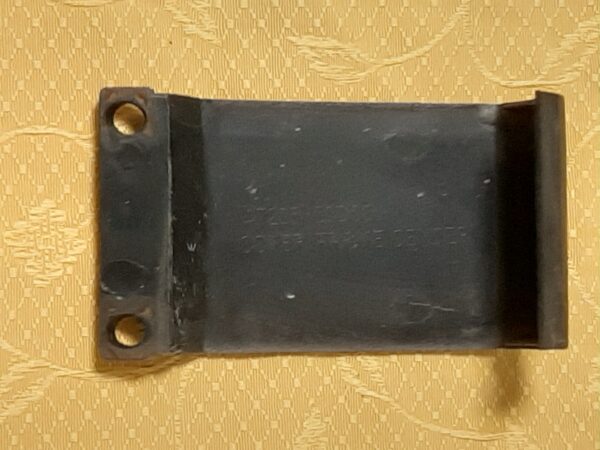 Partie centrale arrière pour coque de selle SUZUKI 500 GS E – Image 2
