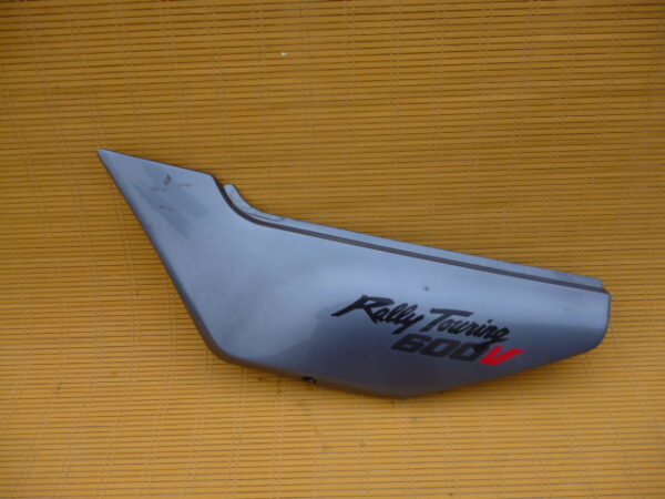 Cache latéral gauche Honda 600 Transalp
