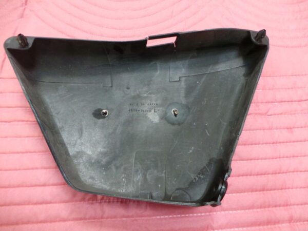 Cache latéral gauche Suzuki GN 250 – Image 2