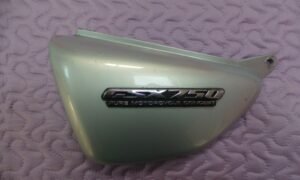 Cache latéral gauche pour Suzuki 750 GSX Inazuma
