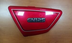 Cache latéral gauche Suzuki GN 125