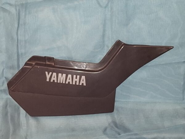 Cache latéral droit de YAMAHA 125 TW
