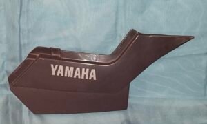 Cache latéral droit de YAMAHA 125 TW