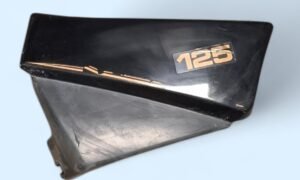 Cache latéral gauche Yamaha 125 SR