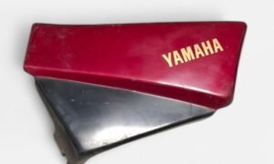 Cache latéral gauche de 125 YAMAHA SR