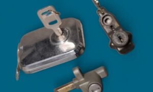 Bouchon de réservoir et deux serrures de 500 Kawasaki ER5
