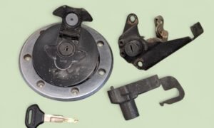 Bouchon de réservoir, porte casque et verrouillage de selle à clef de 750 Kawasaki ZR7