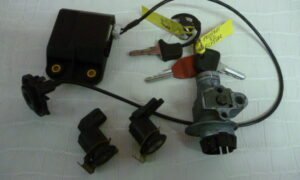 CDI, serrures, contacteur, clefs et transpondeur de PEUGEOT 50 Elystar