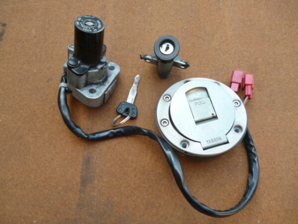 Jeu de serrures complet YAMAHA 850 TDM 4TX