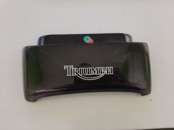 Jonction de flancs de selle Triumph Daytona ou Speed Triple 900