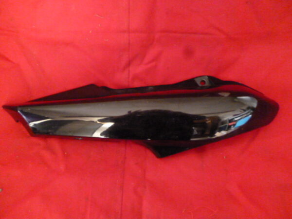 Demi coque arrière gauche Yamaha Fazer 600 1998/2003