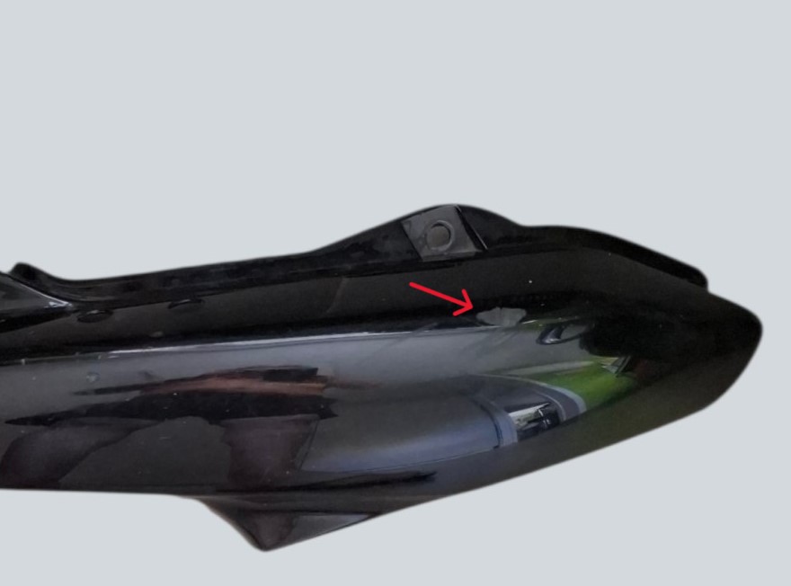 Demi coque arrière gauche Yamaha Fazer 600 1998/2003 – Image 2