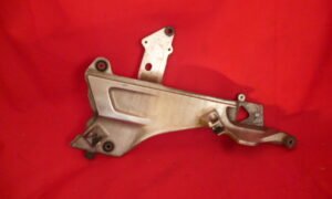 Platine de repose pieds Gauche Honda ST 1100 Pan European