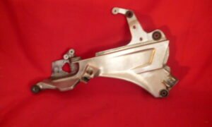 Platine de repose pieds Droite Honda ST 1100 Pan European